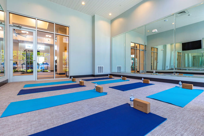 Outdoor Grill & Picnic Areas